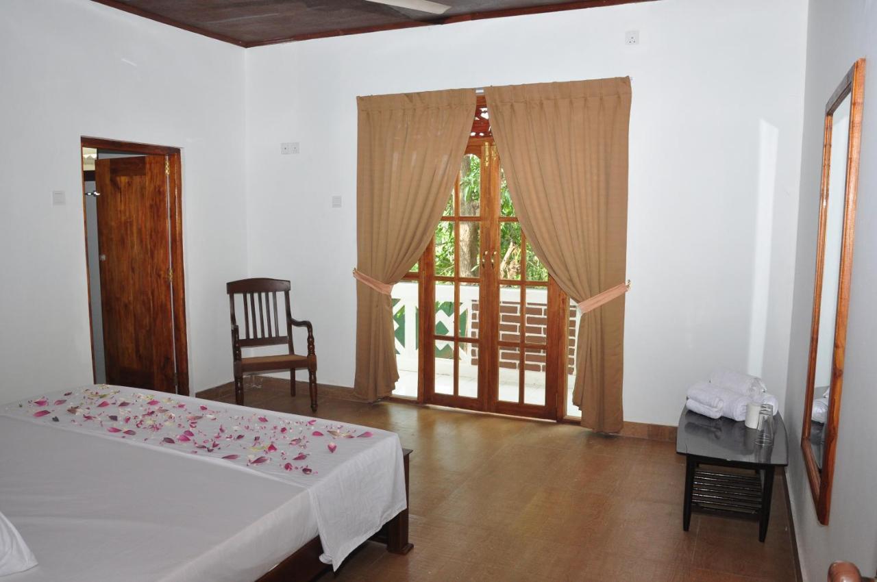 Senowin Holiday Resort Anuradhapura Exterior photo